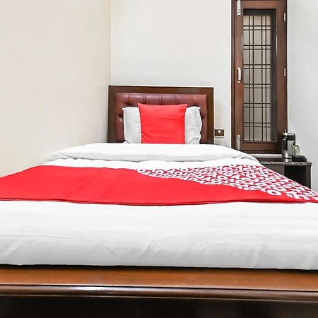 Oyo 49672 Hotel Galaxy Морадабад Екстериор снимка