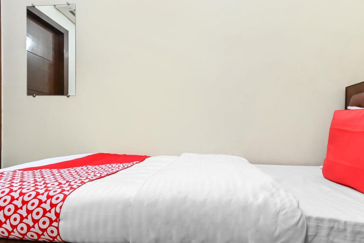 Oyo 49672 Hotel Galaxy Морадабад Екстериор снимка