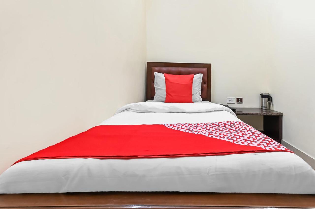 Oyo 49672 Hotel Galaxy Морадабад Екстериор снимка